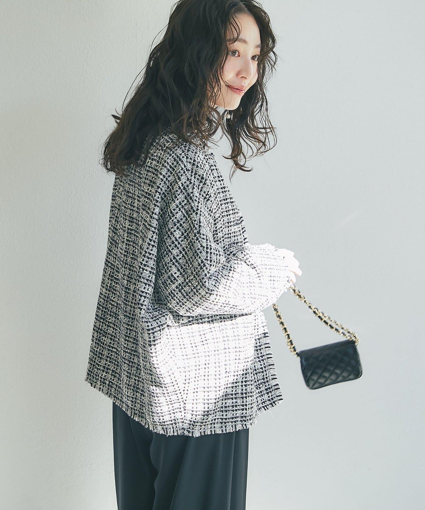 金色紐扣粗花呢夾克