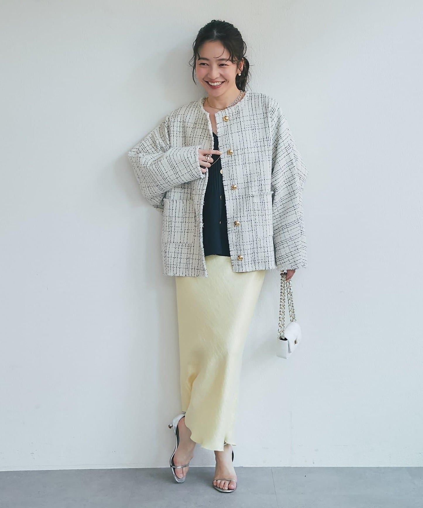 金色紐扣粗花呢夾克