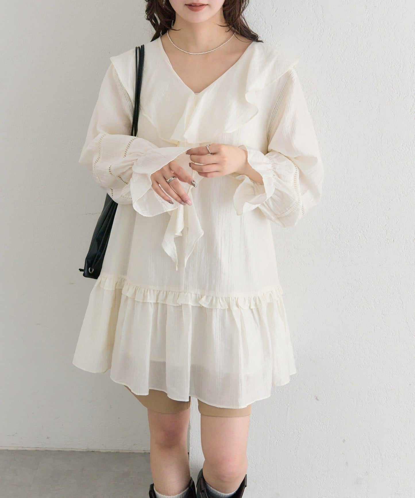 荷葉邊層疊迷你連衣裙