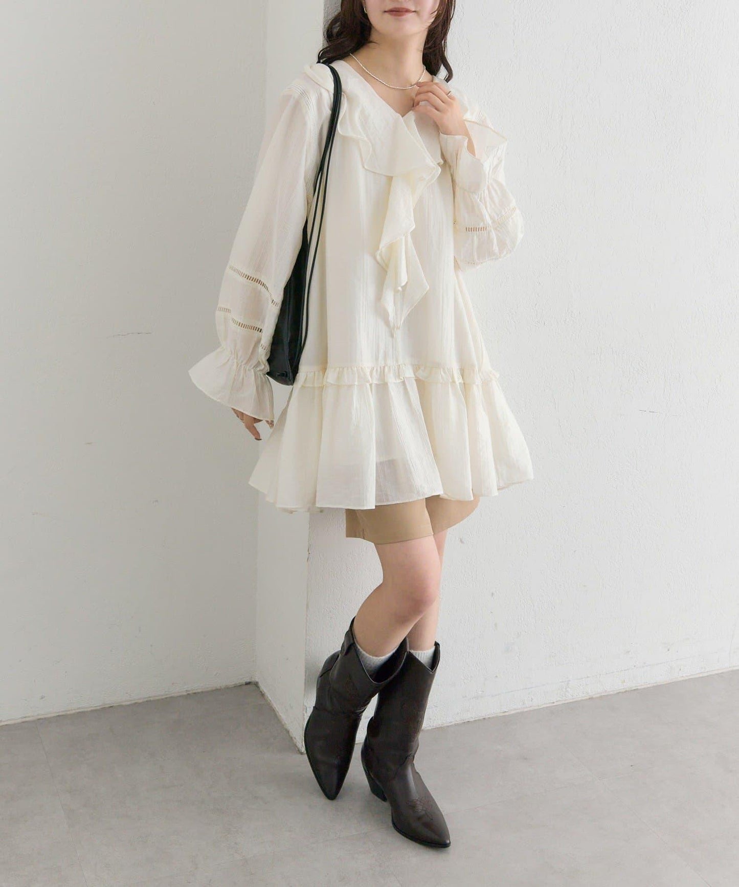 荷葉邊層疊迷你連衣裙