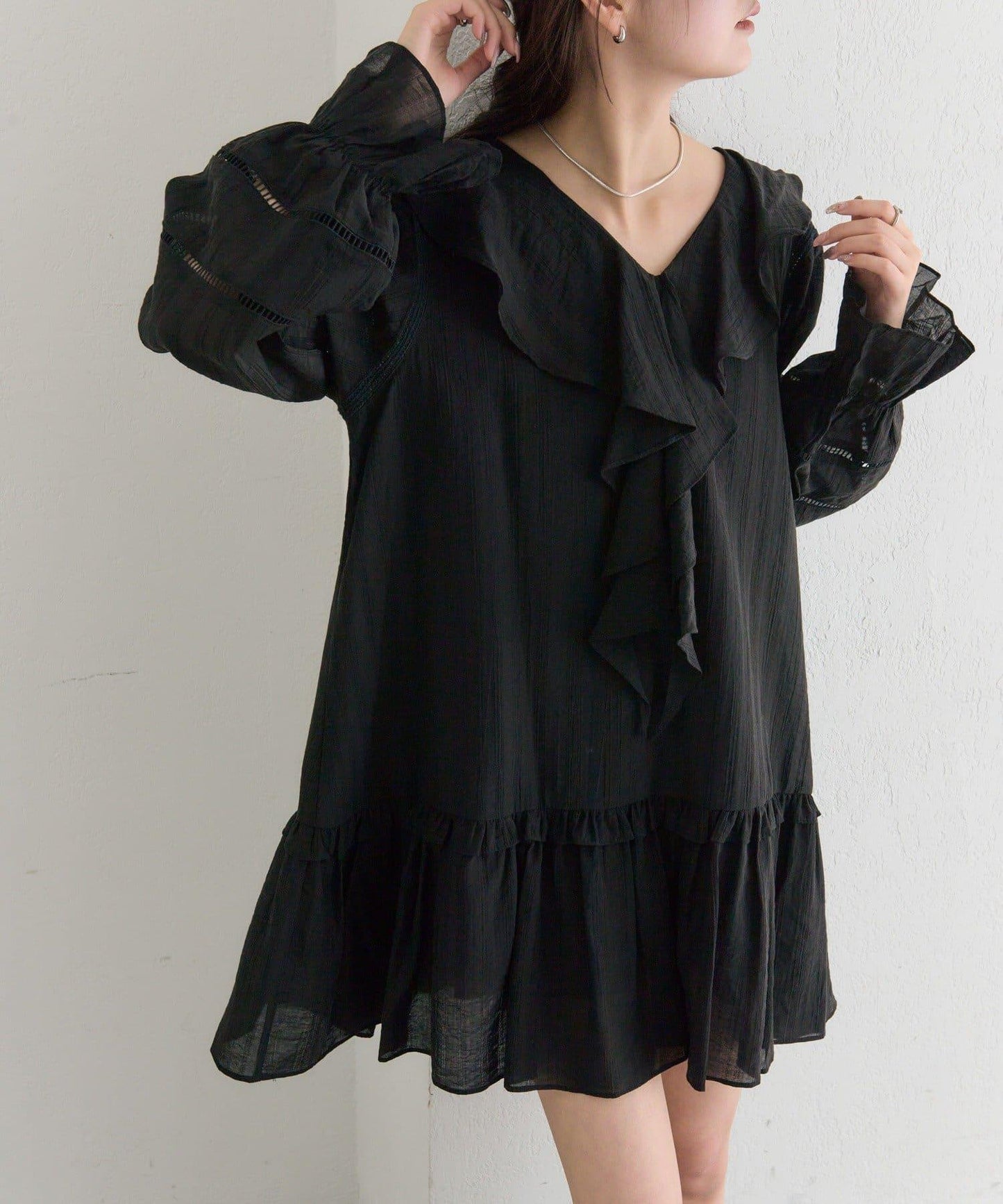 荷葉邊層疊迷你連衣裙