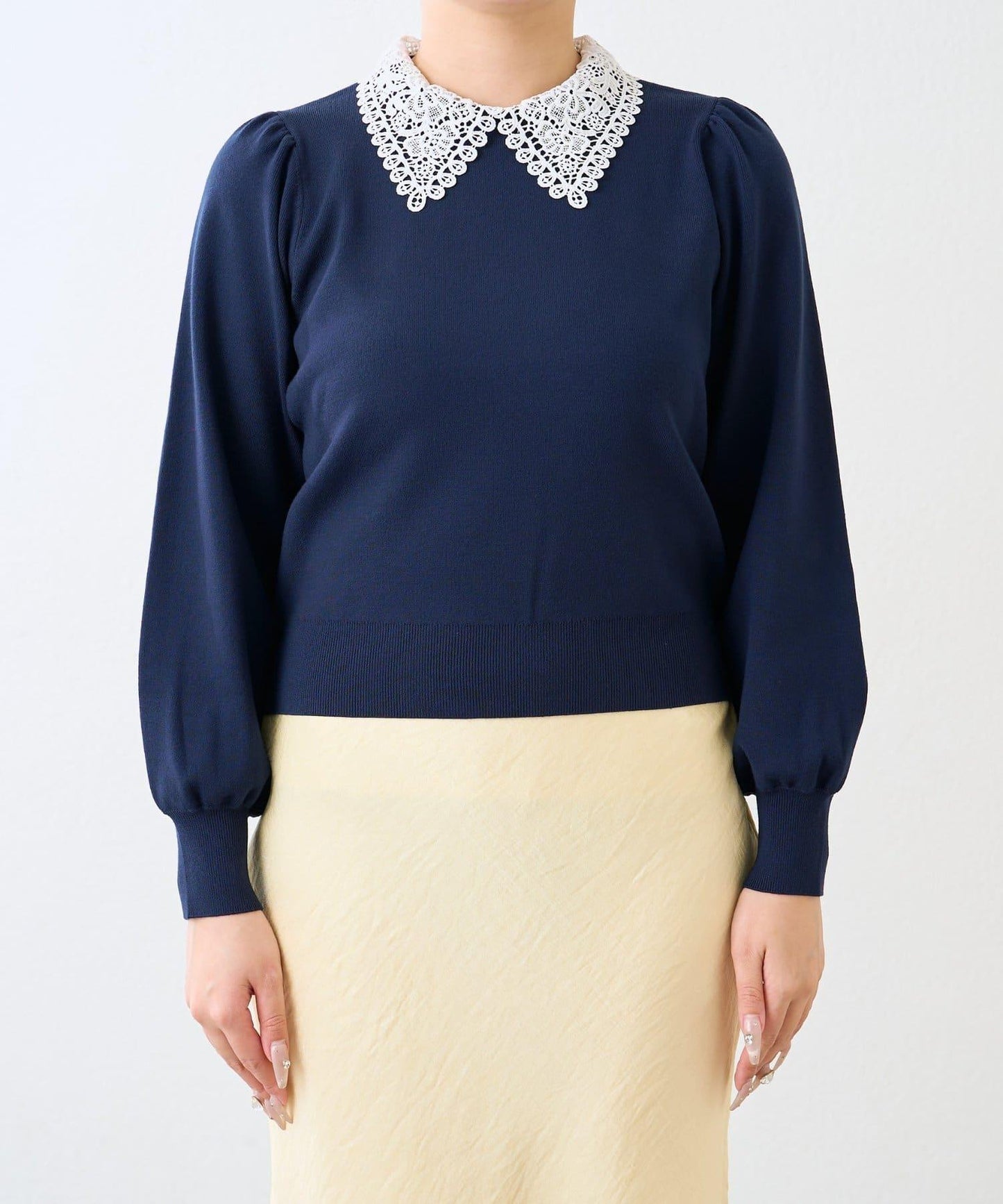 蕾絲領針織衫