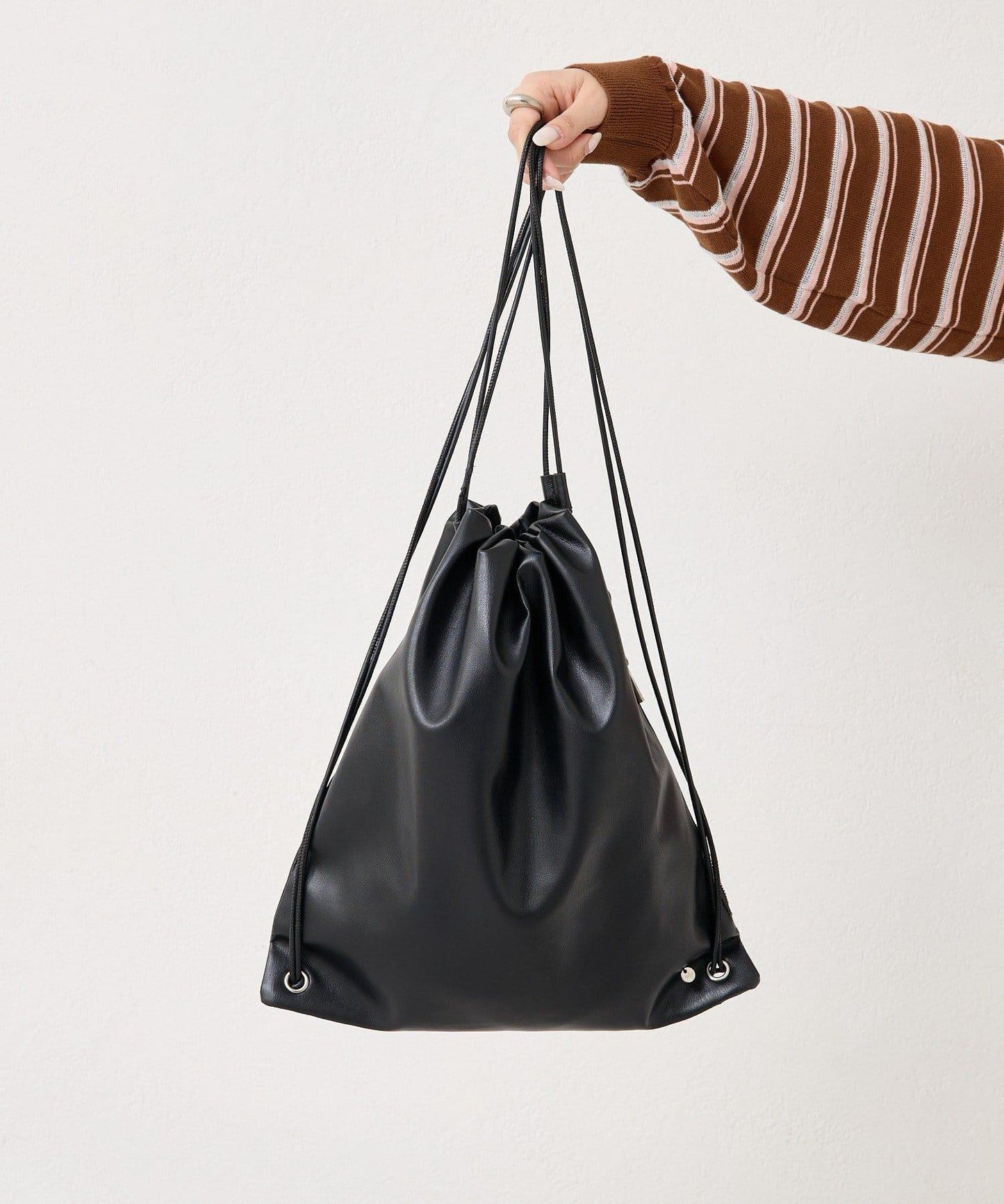 帶托盤抽繩揹包