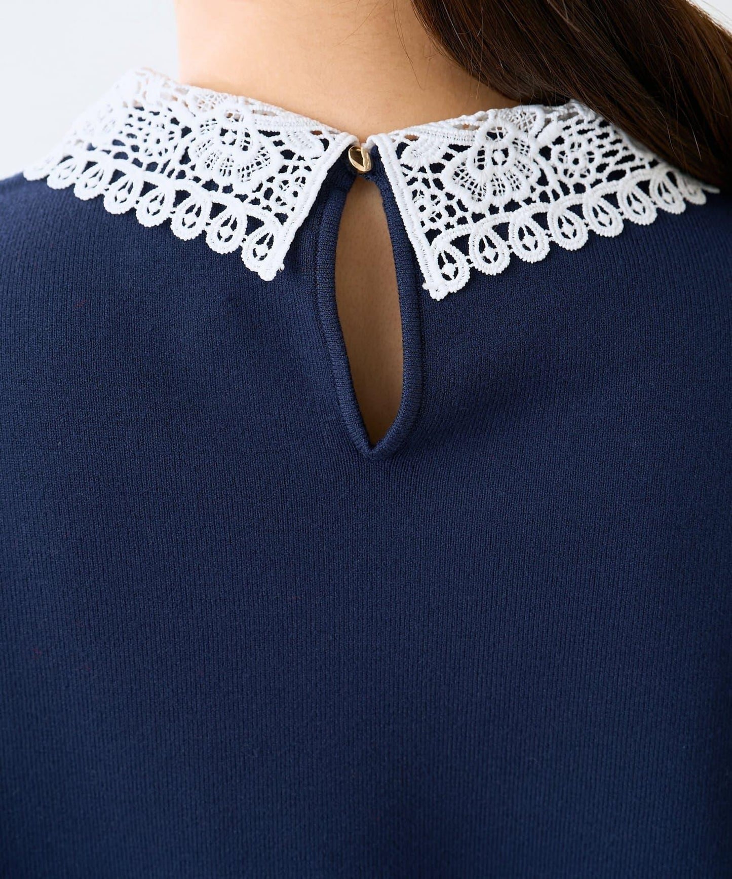蕾絲領針織衫