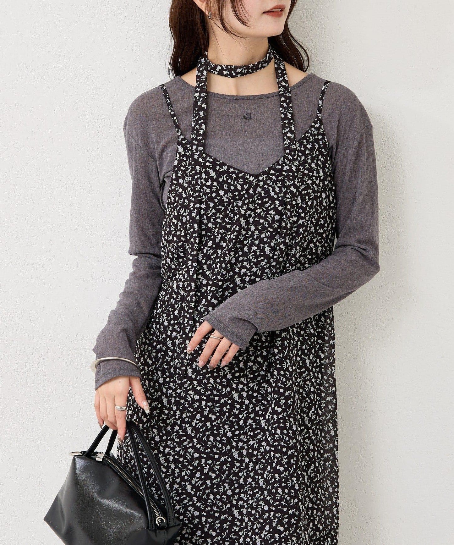 花邊下襬吊帶連衣裙