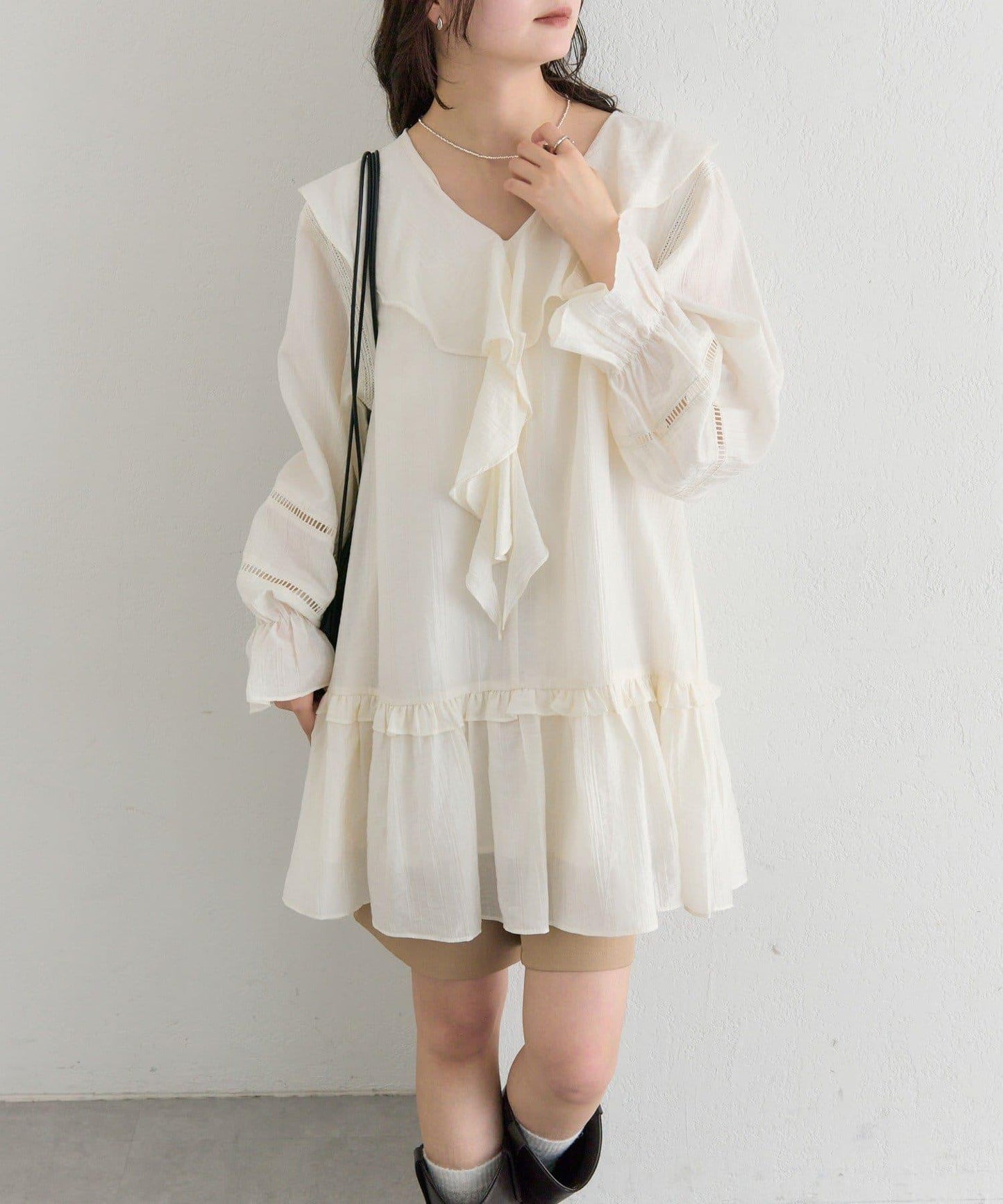 荷葉邊層疊迷你連衣裙