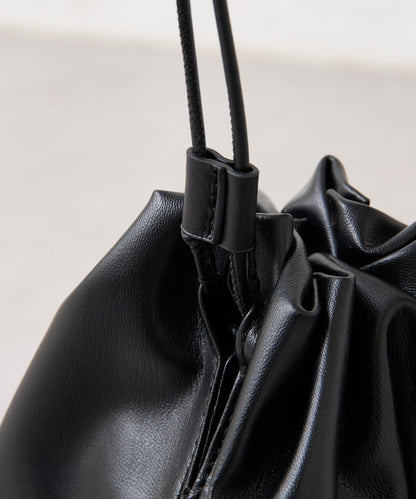 帶托盤抽繩揹包