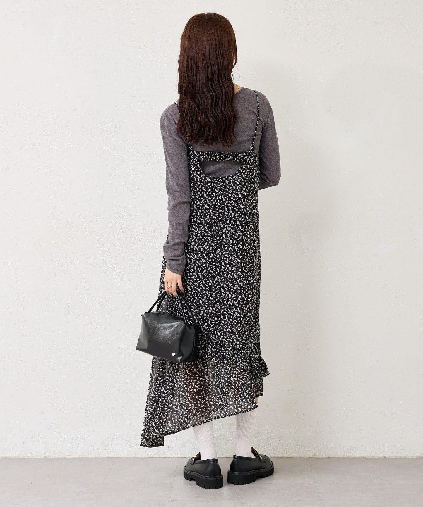 花邊下襬吊帶連衣裙