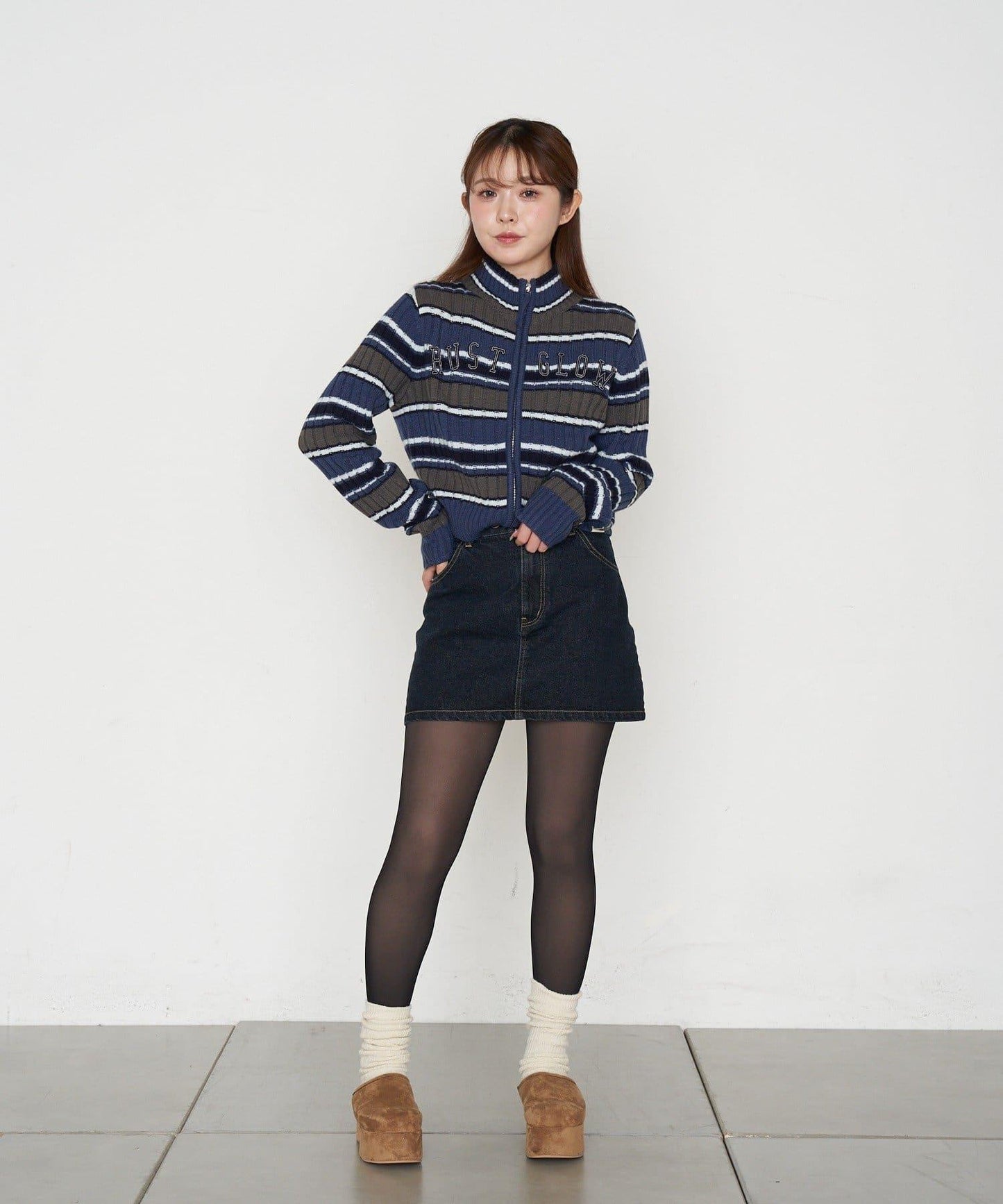 Logo高領拉鍊針織衫