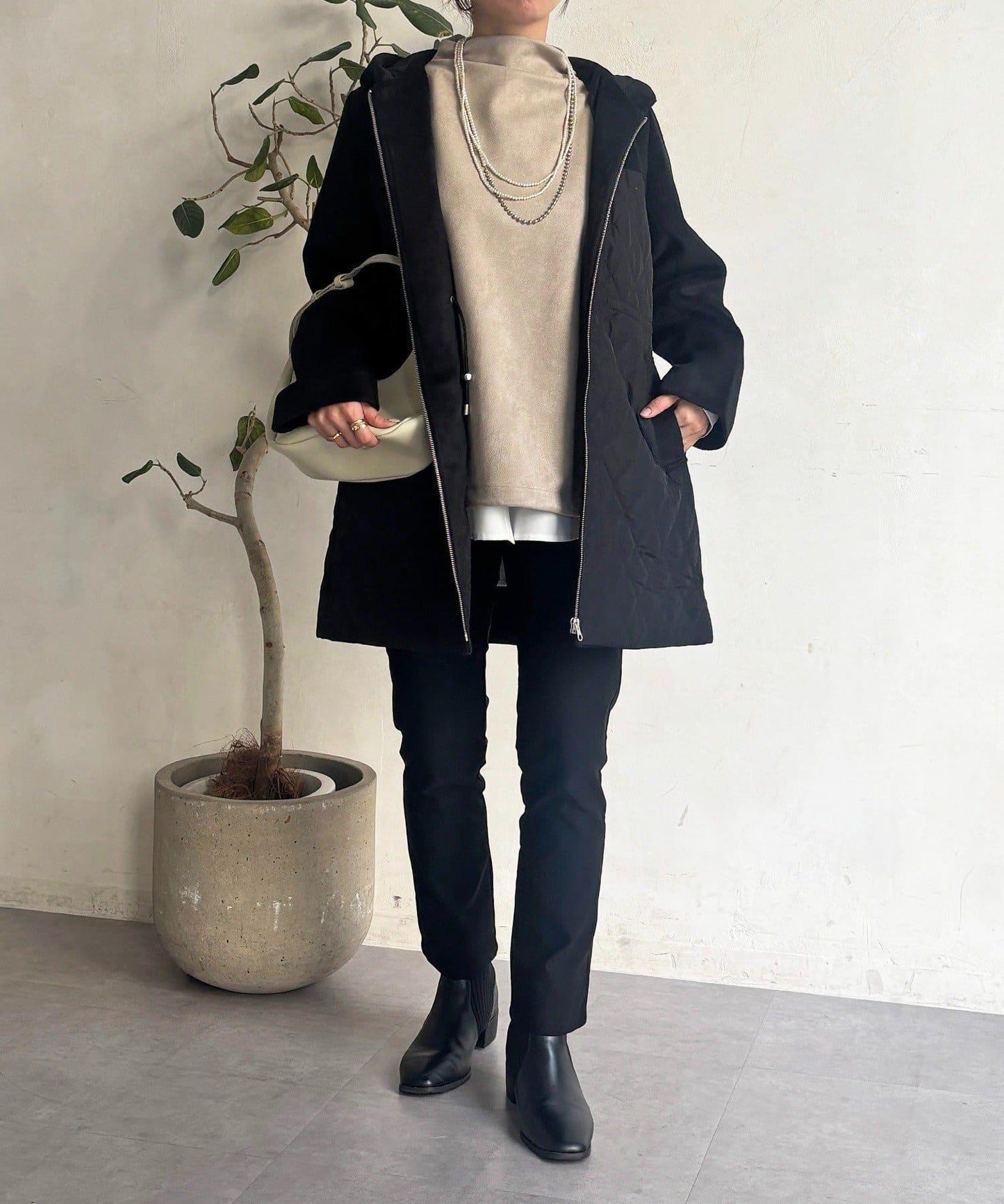 異材質拼接絎縫大衣