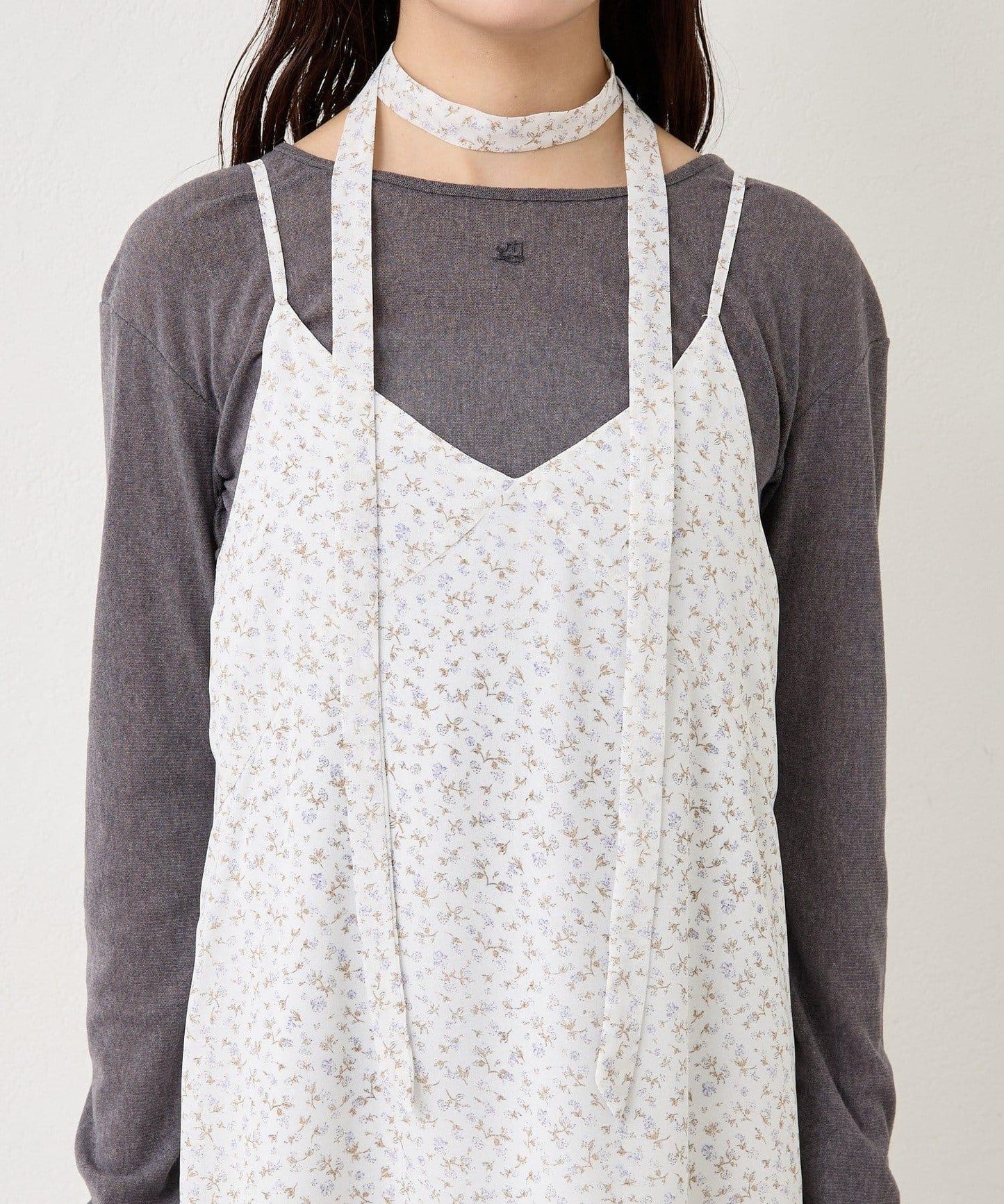 花邊下襬吊帶連衣裙