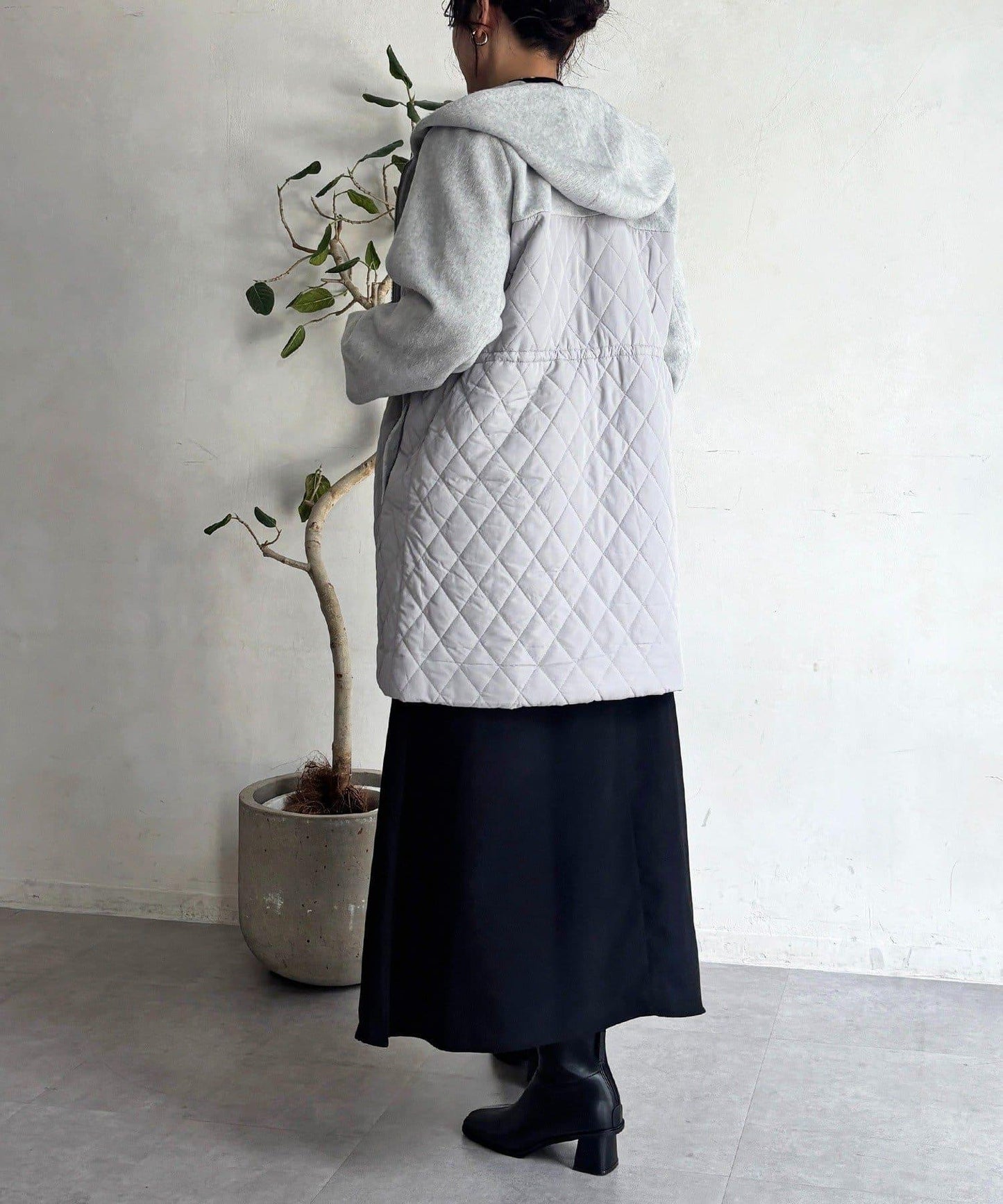 異材質拼接絎縫大衣