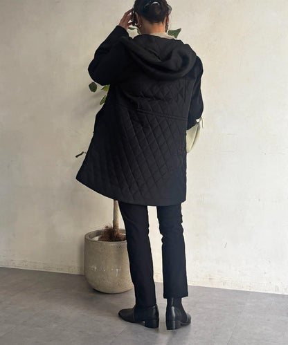 異材質拼接絎縫大衣