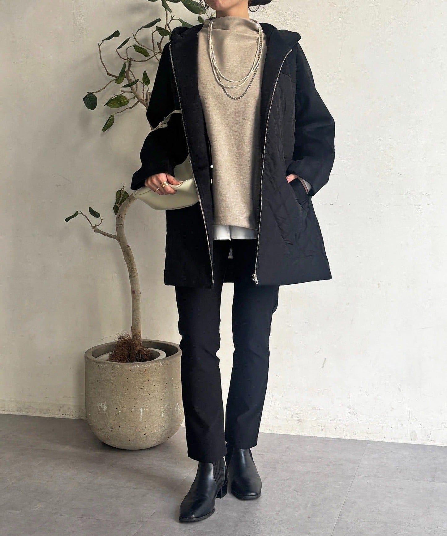 異材質拼接絎縫大衣
