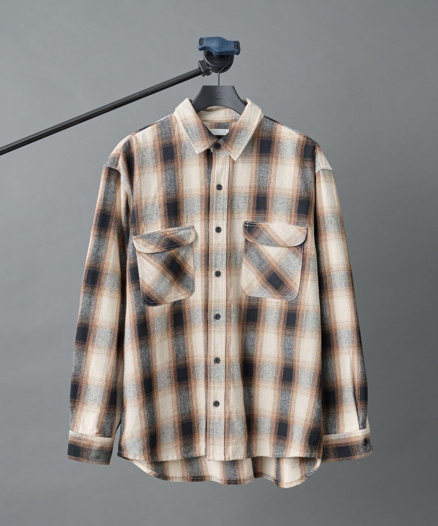 重磅雙口袋格子襯衫