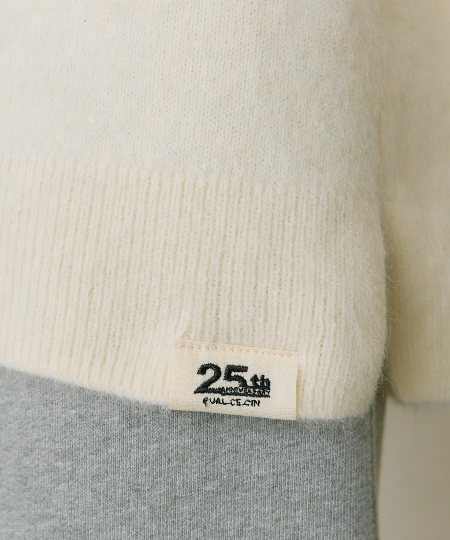 【25th】狐狸毛混紡亨利領針織衫