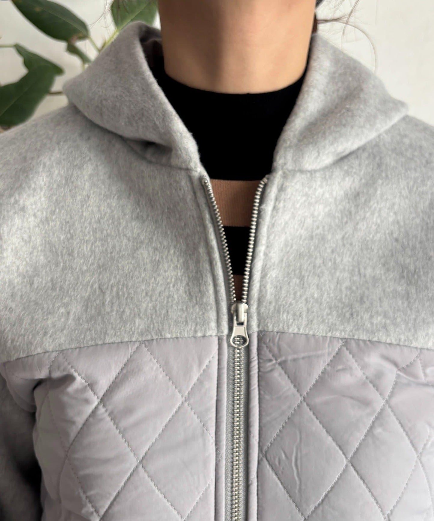 異材質拼接絎縫大衣