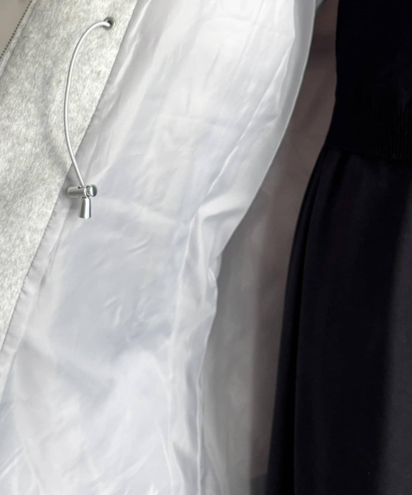 異材質拼接絎縫大衣