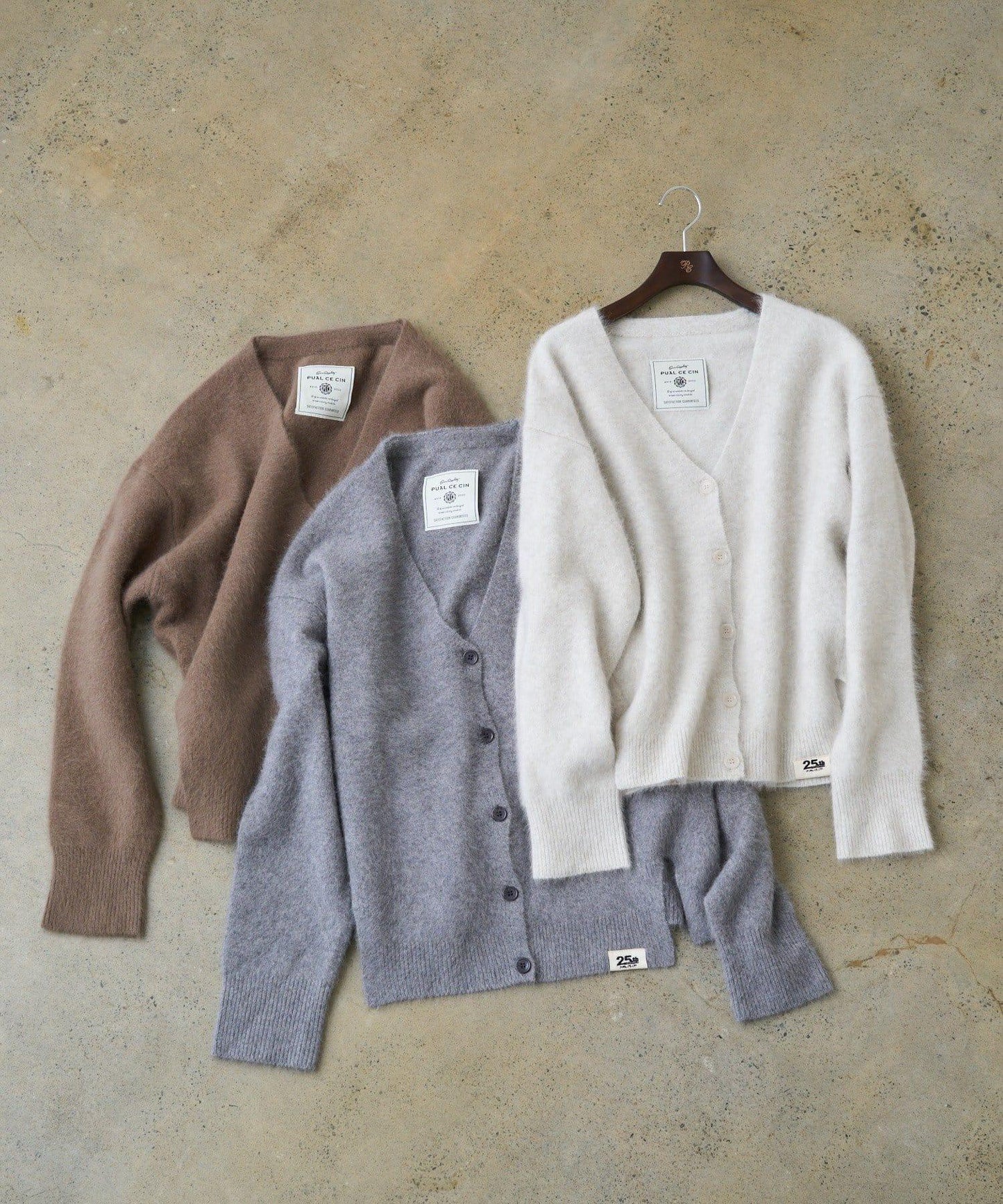 【25th】FOX羊毛V領針織開衫