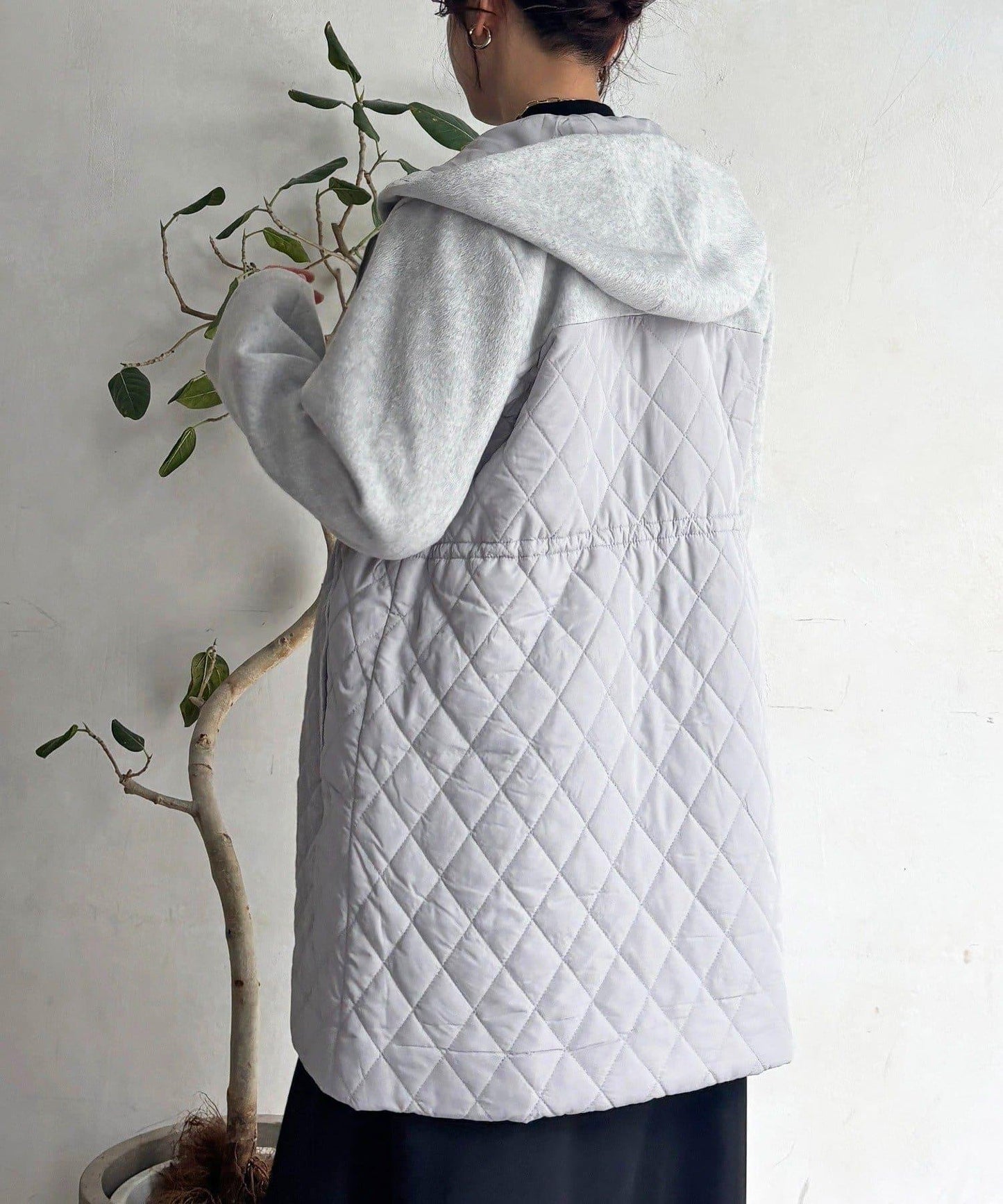 異材質拼接絎縫大衣