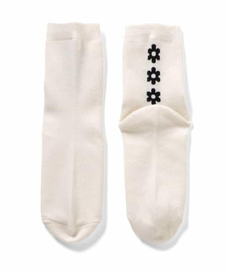 櫻桃心形花朵圖案中筒襪