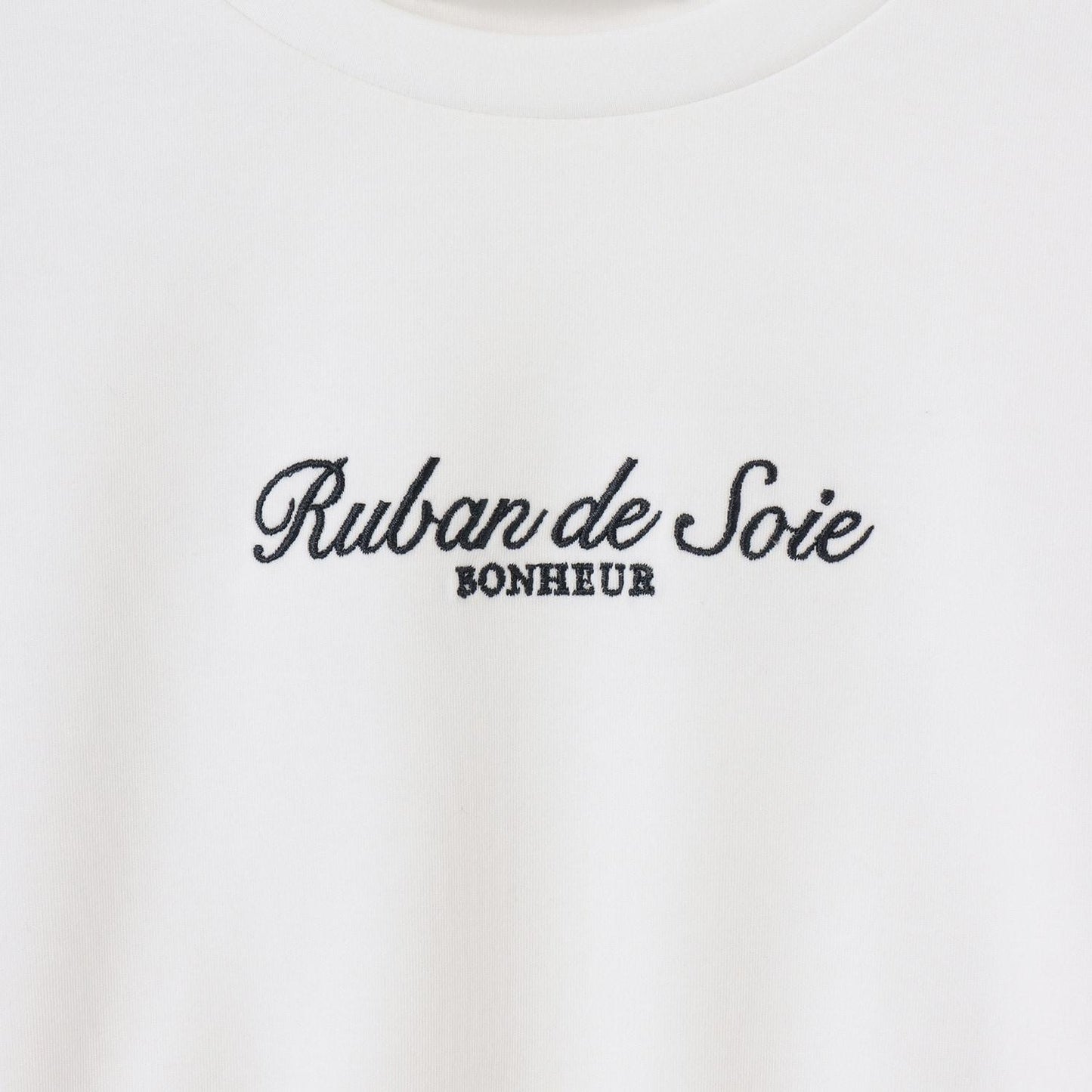 蕾絲內襯衛衣×荷葉邊T恤