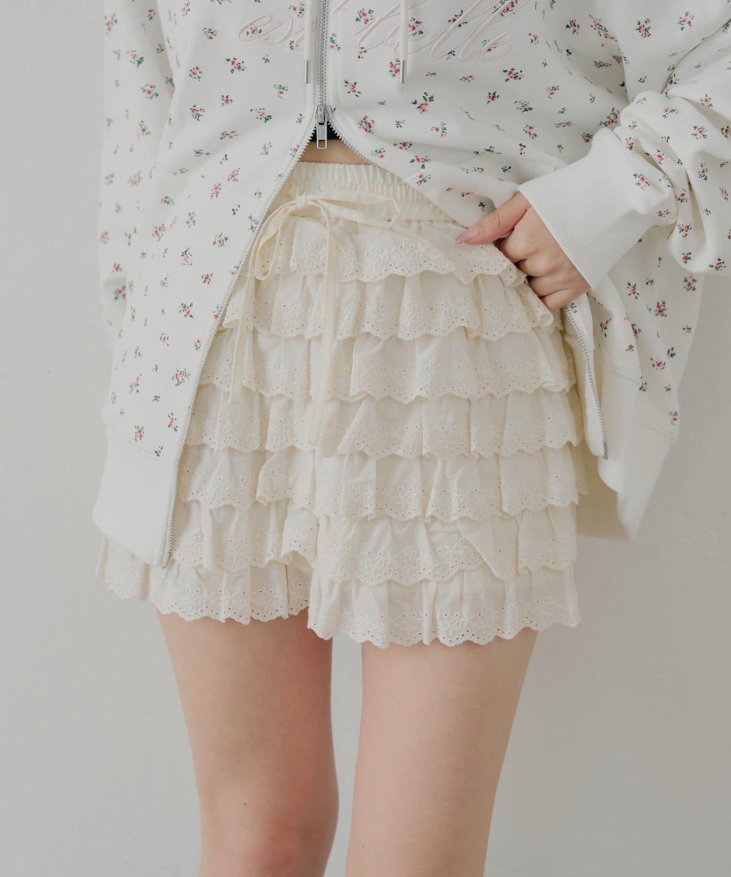 蕾絲荷葉邊層疊半身裙