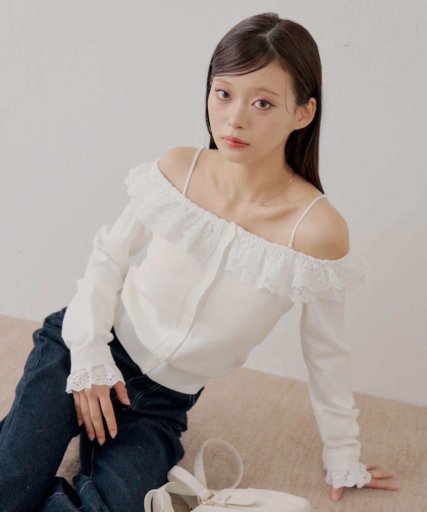 蕾絲層疊一字肩開衫