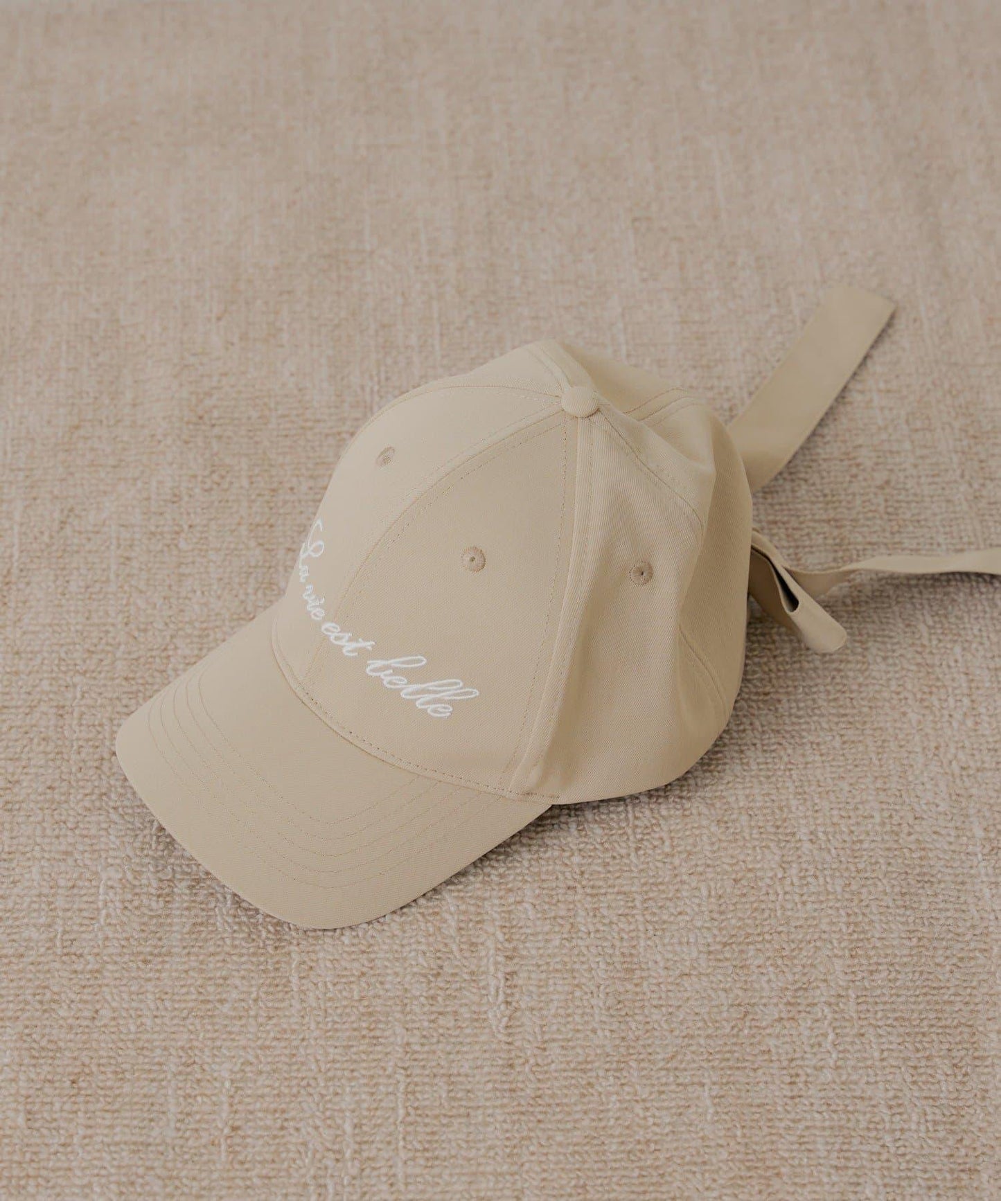 背部繡花棒球帽