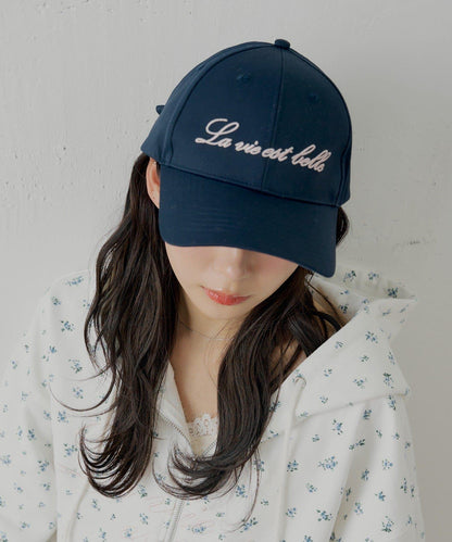 背部繡花棒球帽