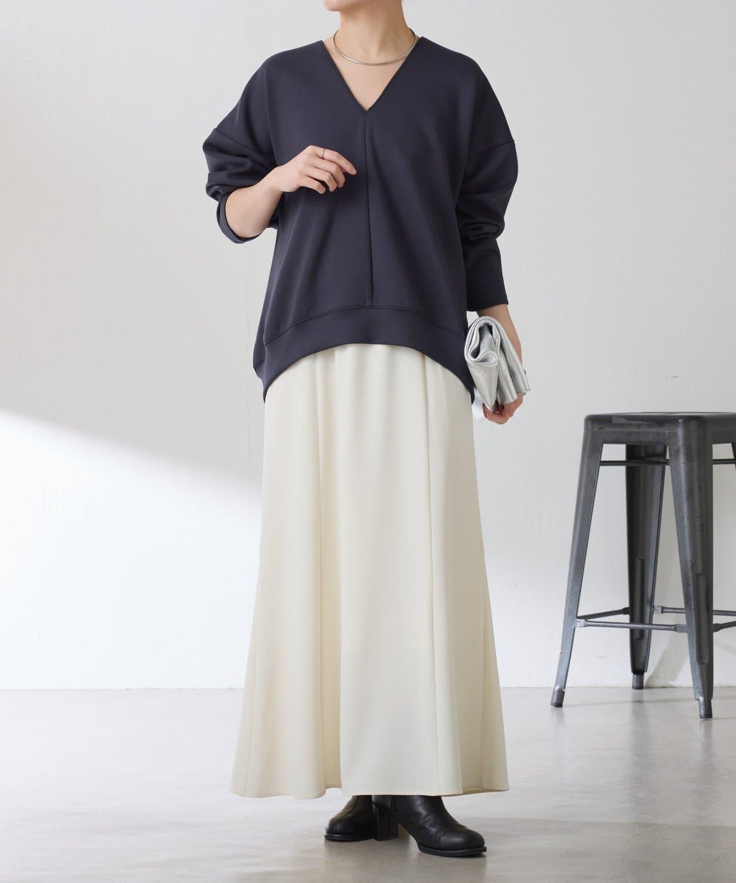 【小臉效果/彈力】V領開口套頭衫/套裝