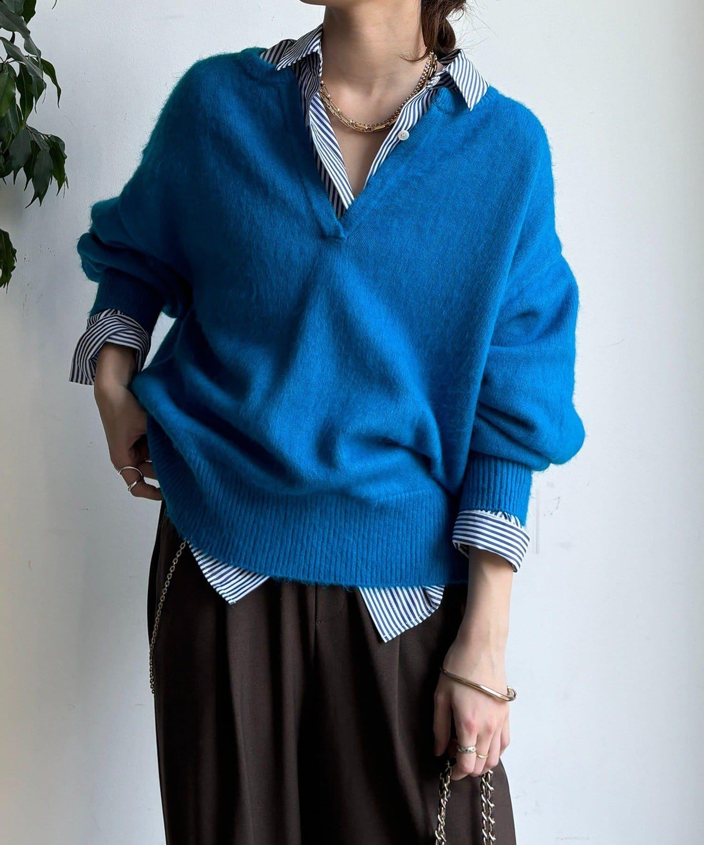 深V開叉針織衫