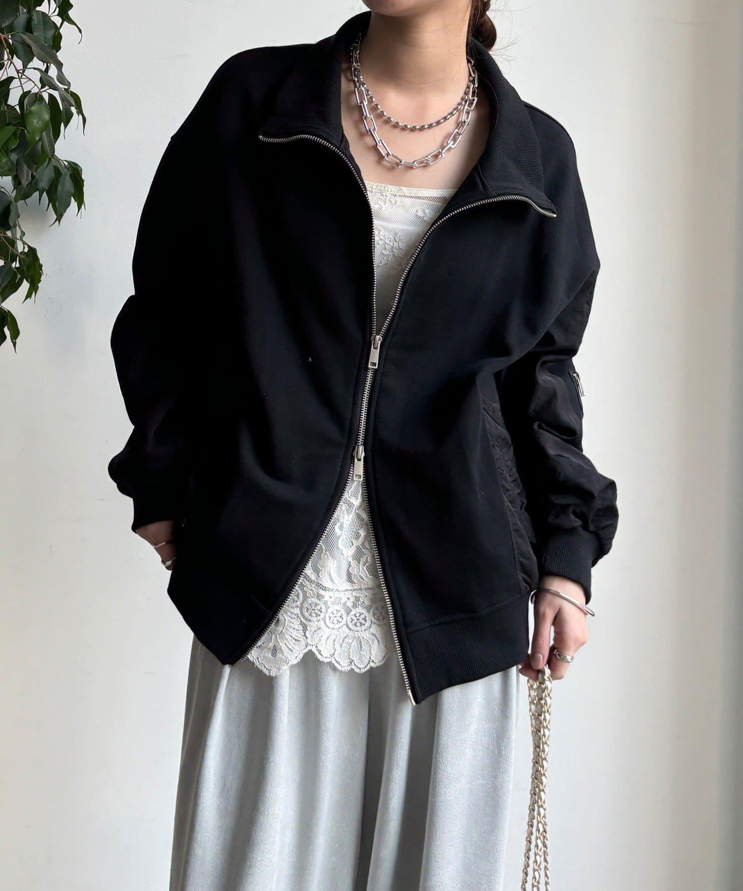 異材質拼接雙拉鍊夾克