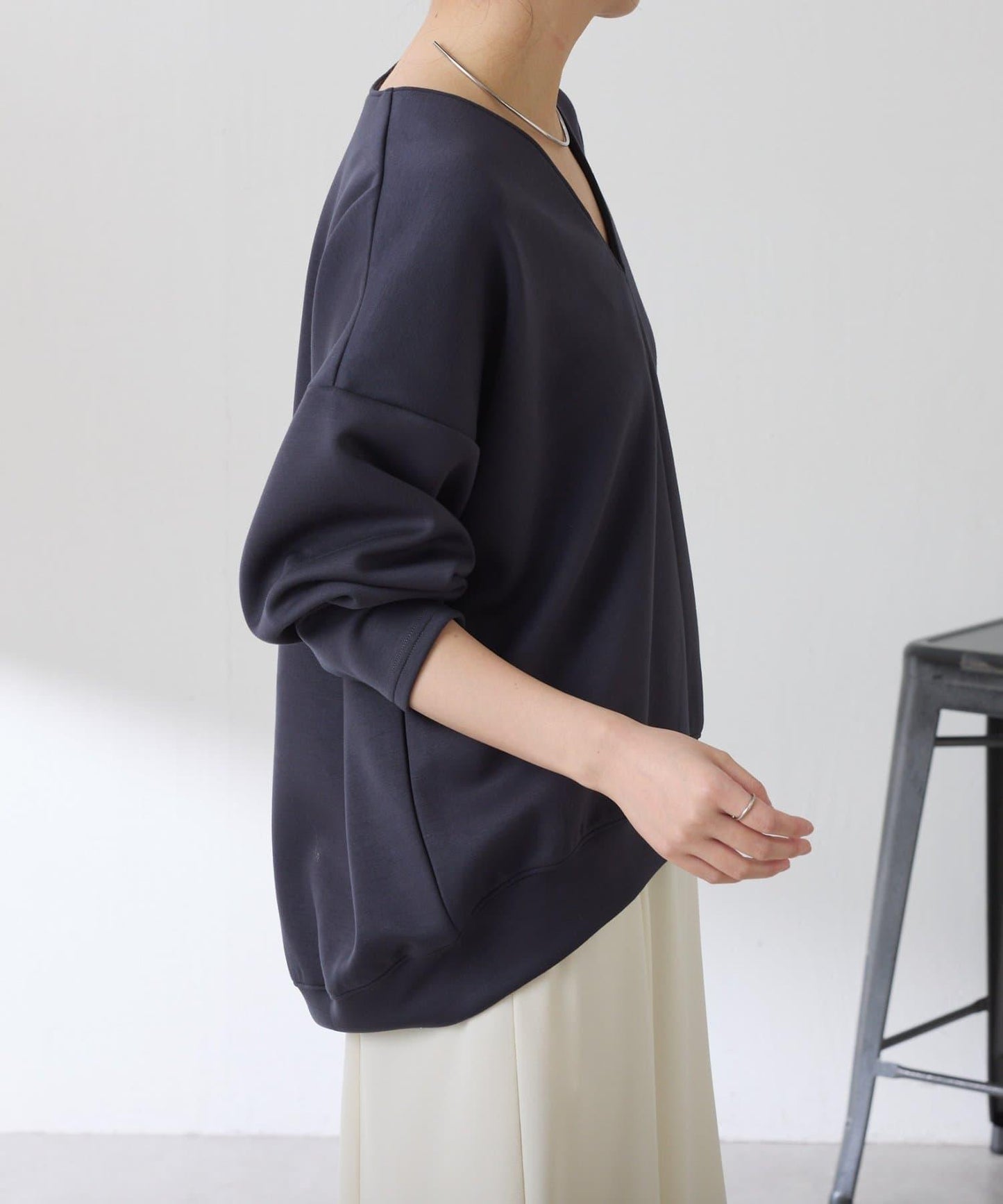 【小臉效果/彈力】V領開口套頭衫/套裝