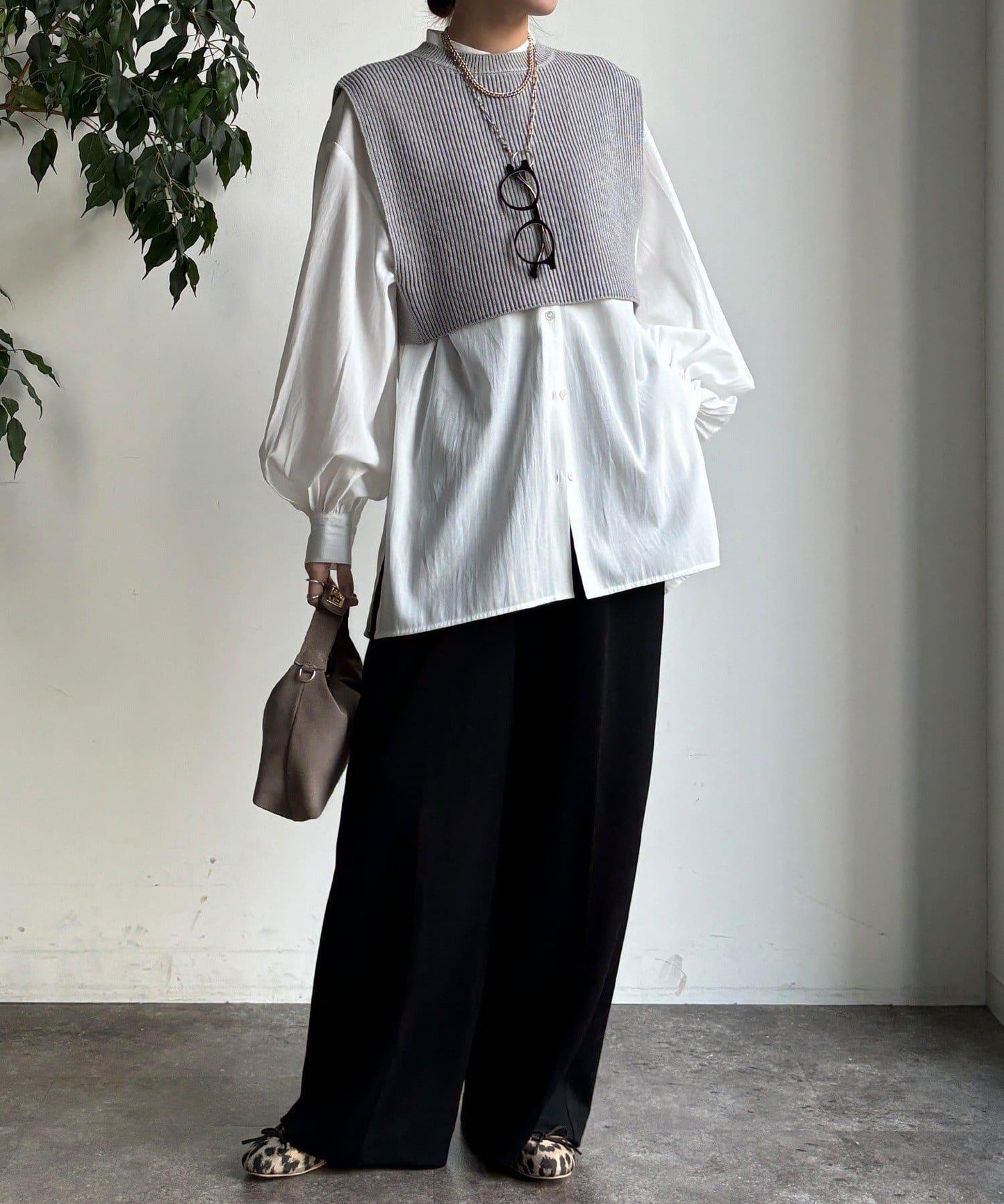 針織背心×襯衫套裝