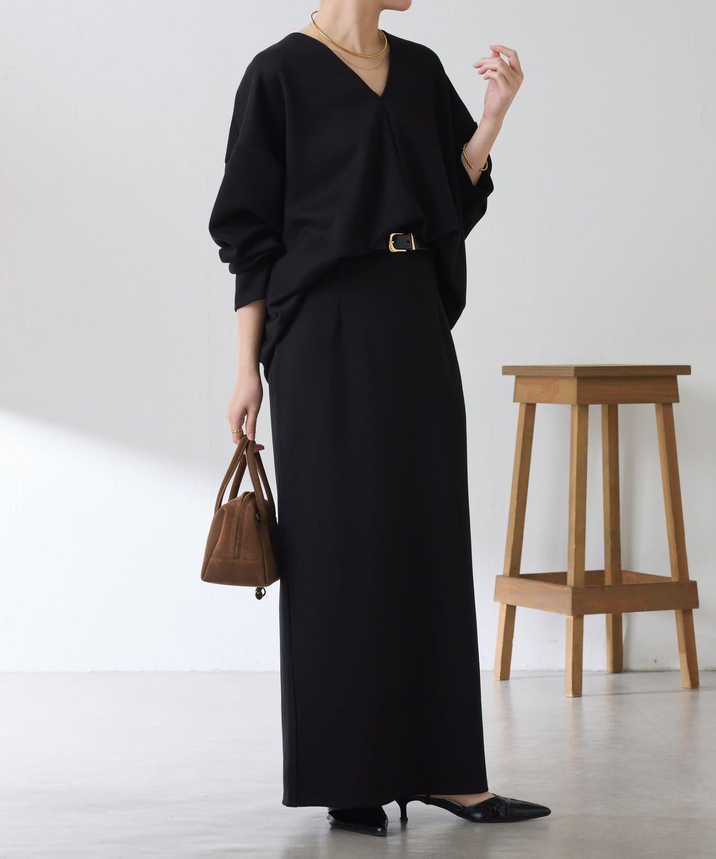 【小臉效果/彈力】V領開口套頭衫/套裝