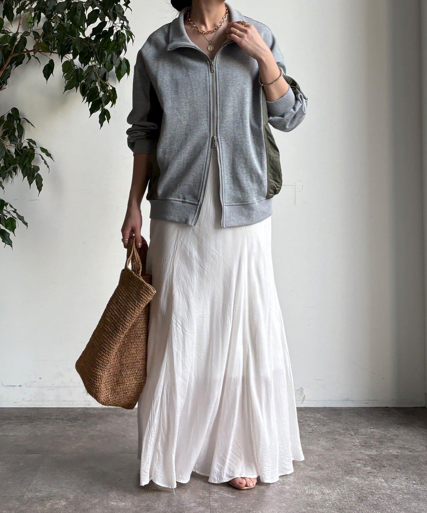 異材質拼接雙拉鍊夾克