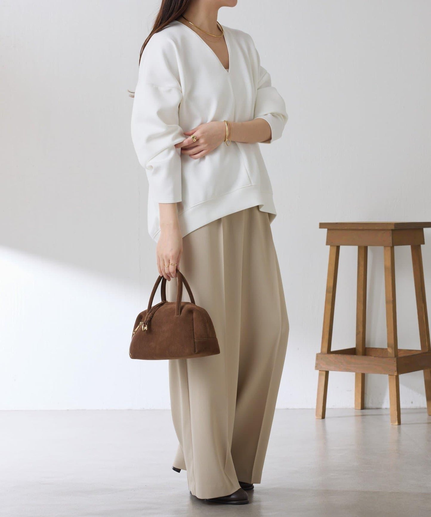 【小臉效果/彈力】V領開口套頭衫/套裝