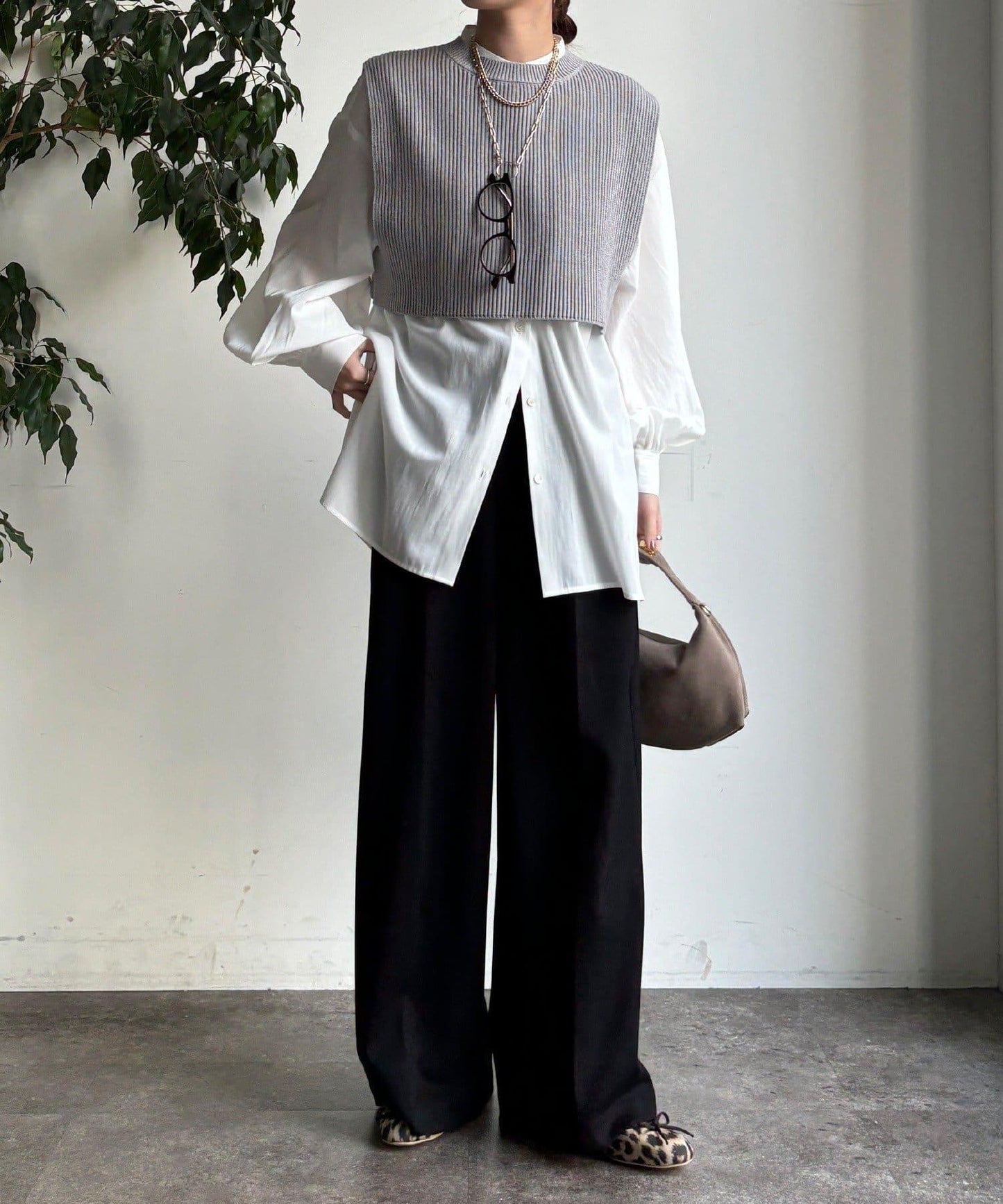 針織背心×襯衫套裝