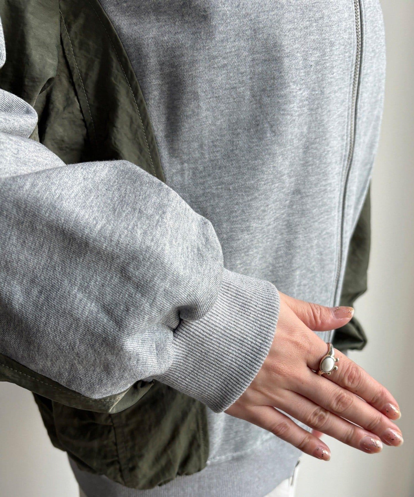 異材質拼接雙拉鍊夾克