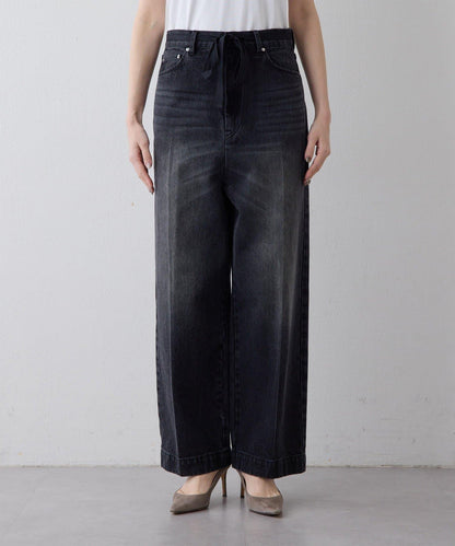 中線壓褶黑色牛仔褲