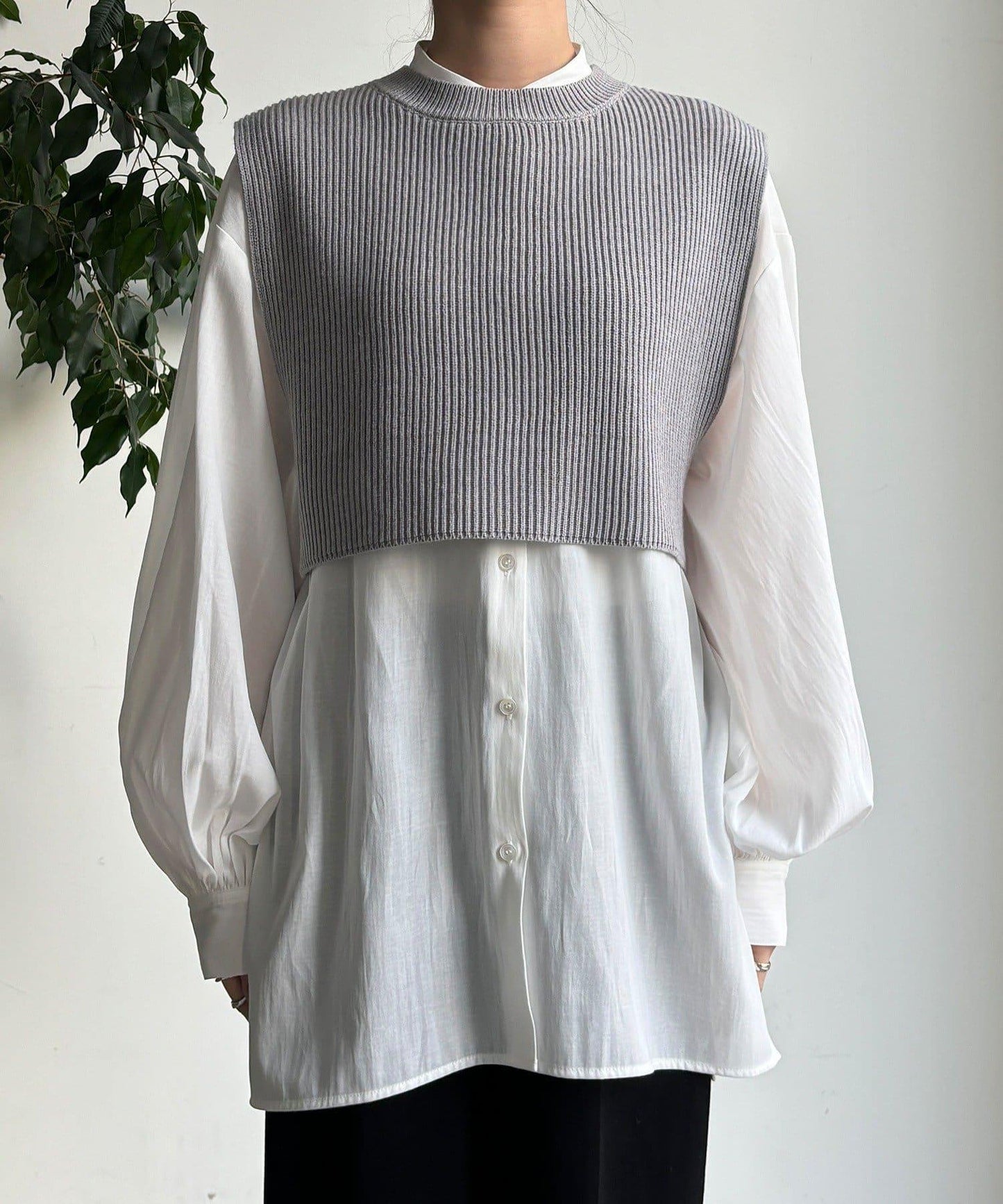 針織背心×襯衫套裝