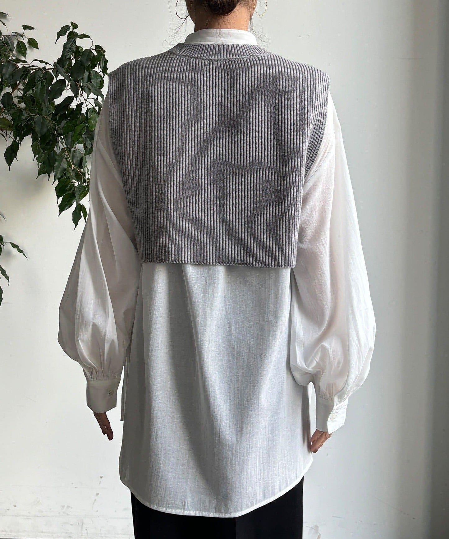 針織背心×襯衫套裝