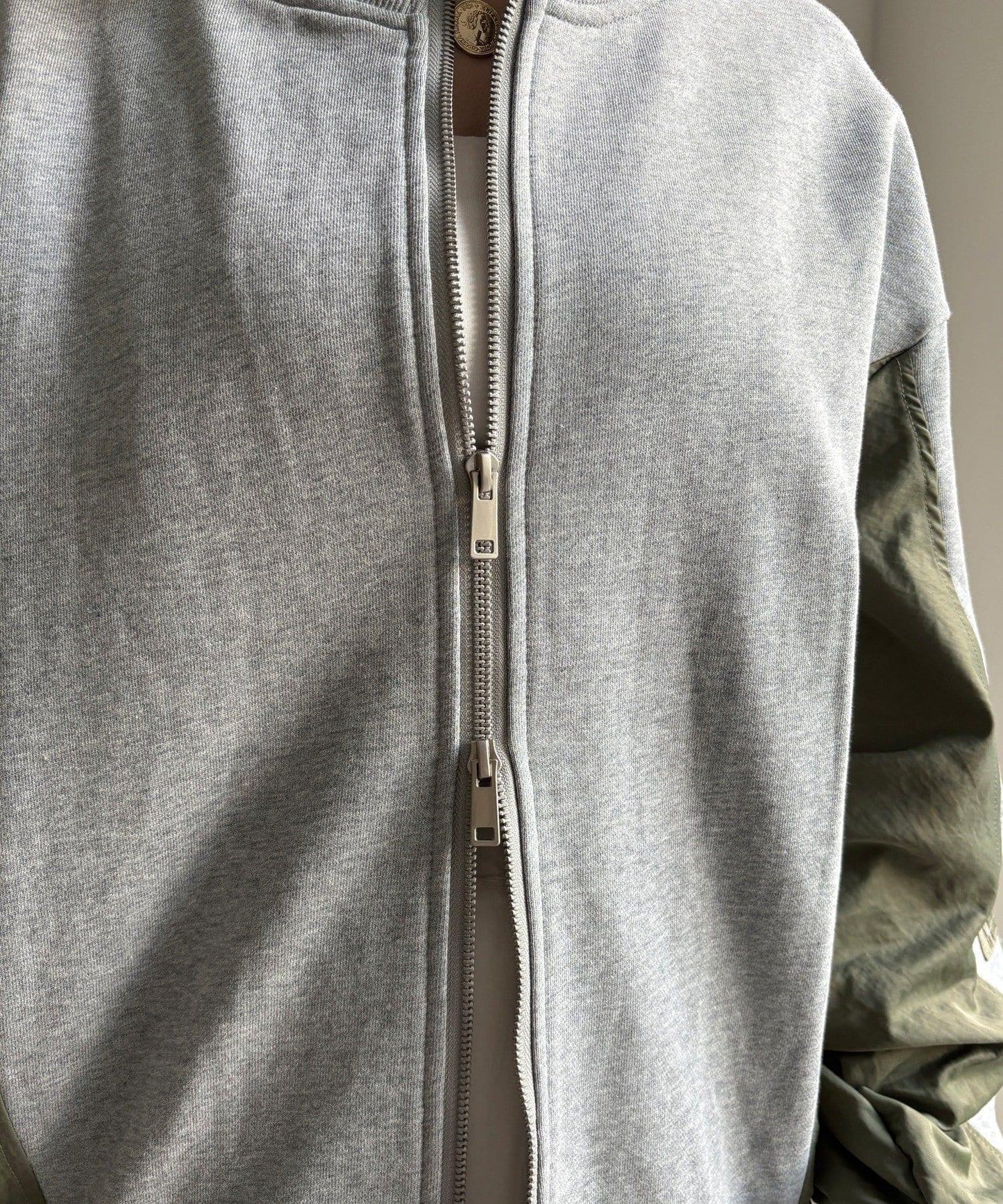 異材質拼接雙拉鍊夾克