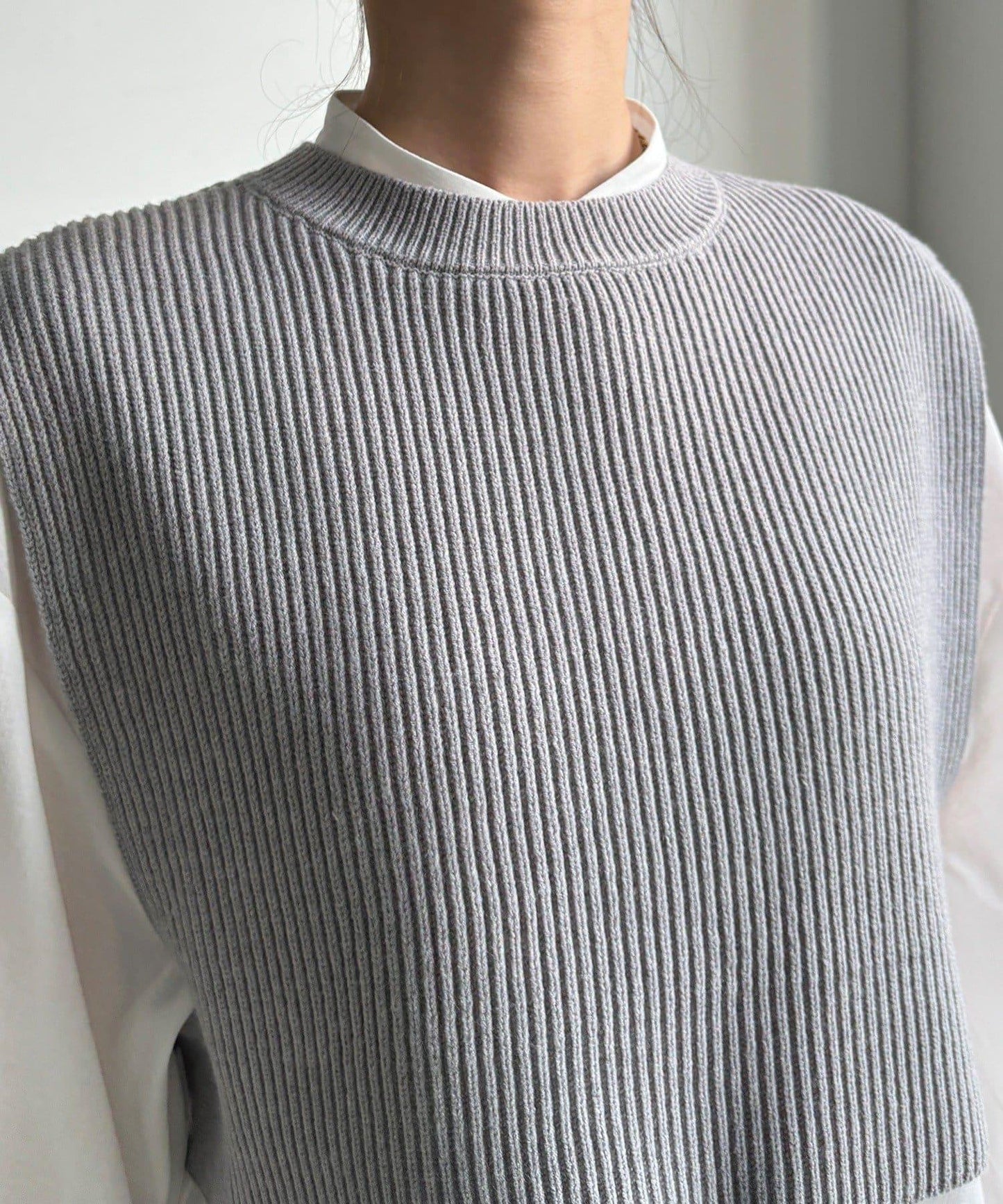 針織背心×襯衫套裝