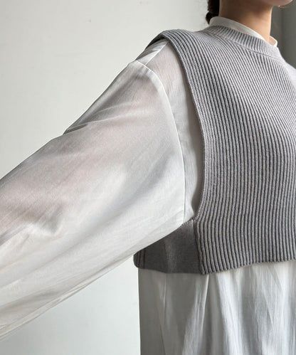 針織背心×襯衫套裝