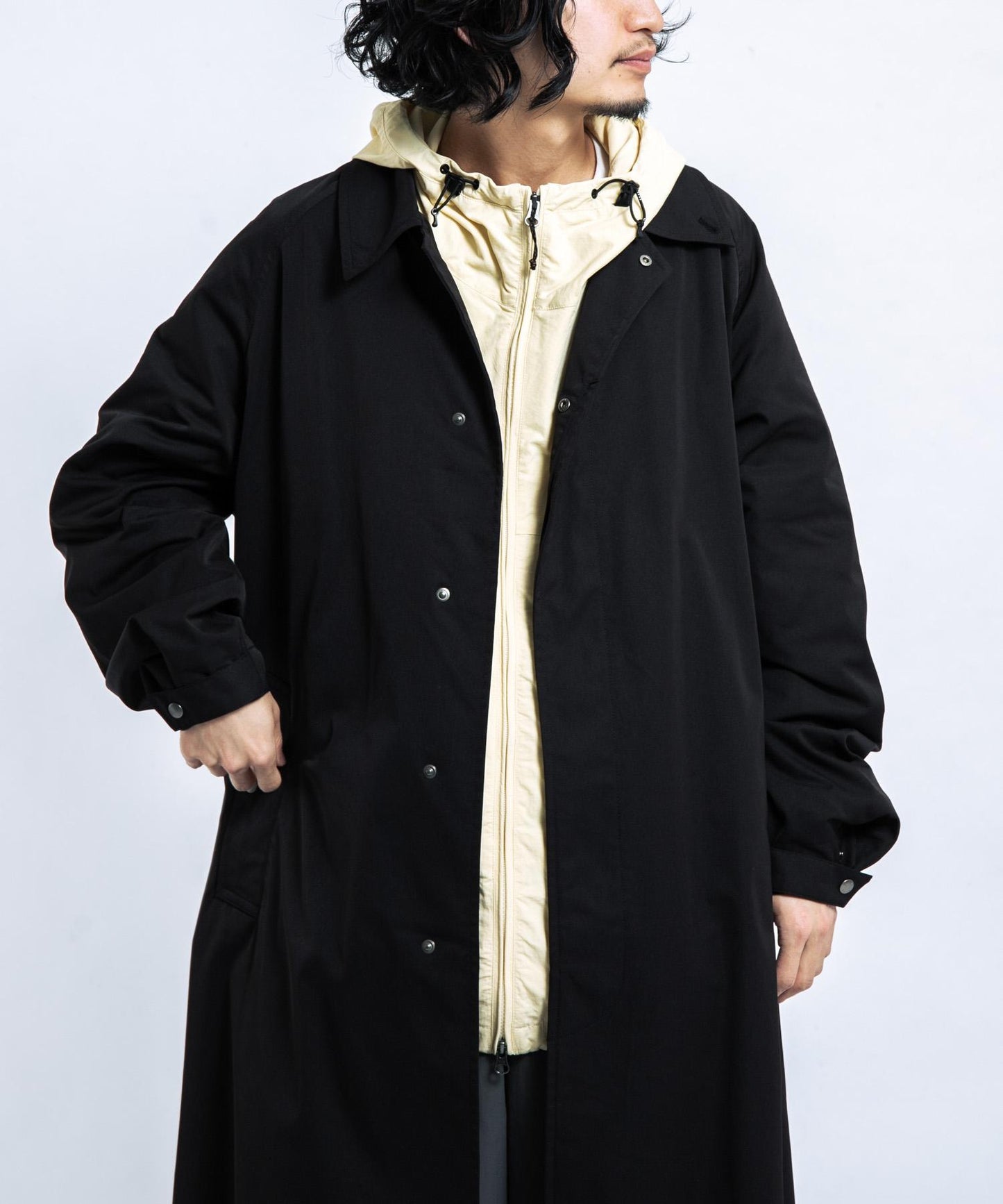 『UR TECH』尼龍塔夫綢連帽外套