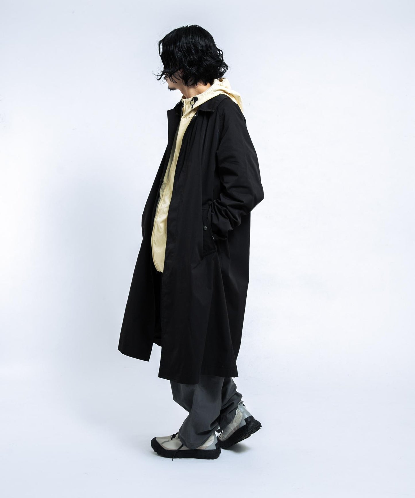 『UR TECH』尼龍塔夫綢連帽外套