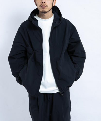 『UR TECH』尼龍塔夫綢連帽外套