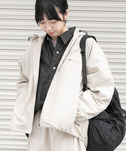 UR TECH尼龍塔夫綢拉鍊外套